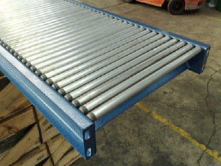 Gravity roller section Gravity roller section